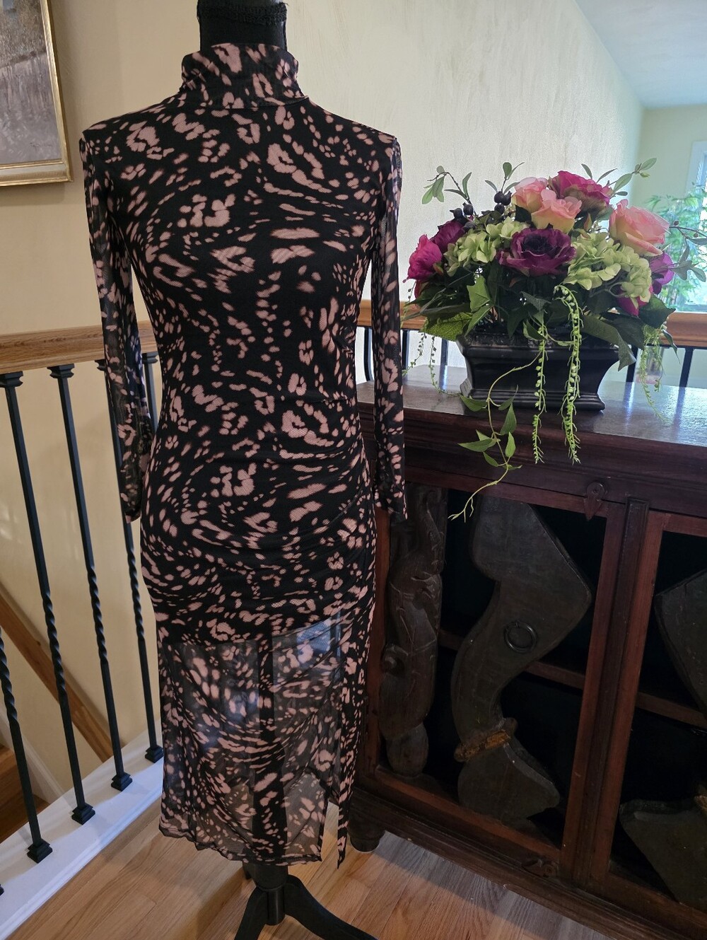 Sanctuary Black and Blush Abstract Midi Dress XS